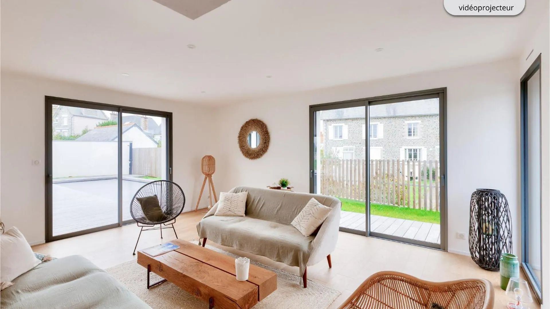 펜션 800M De La Plage, Maison Neuve Pour 10, Piscine 플레뇌프-발-앙드레